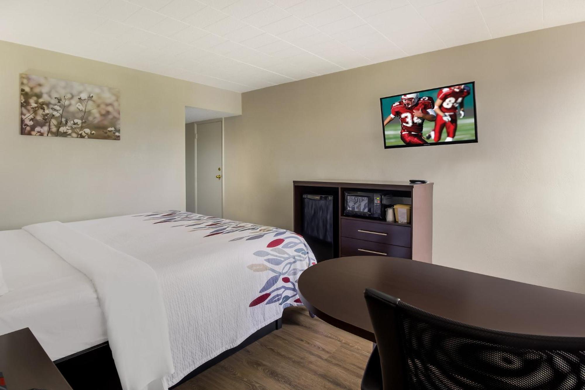 Red Roof Inn New Stanton Kültér fotó